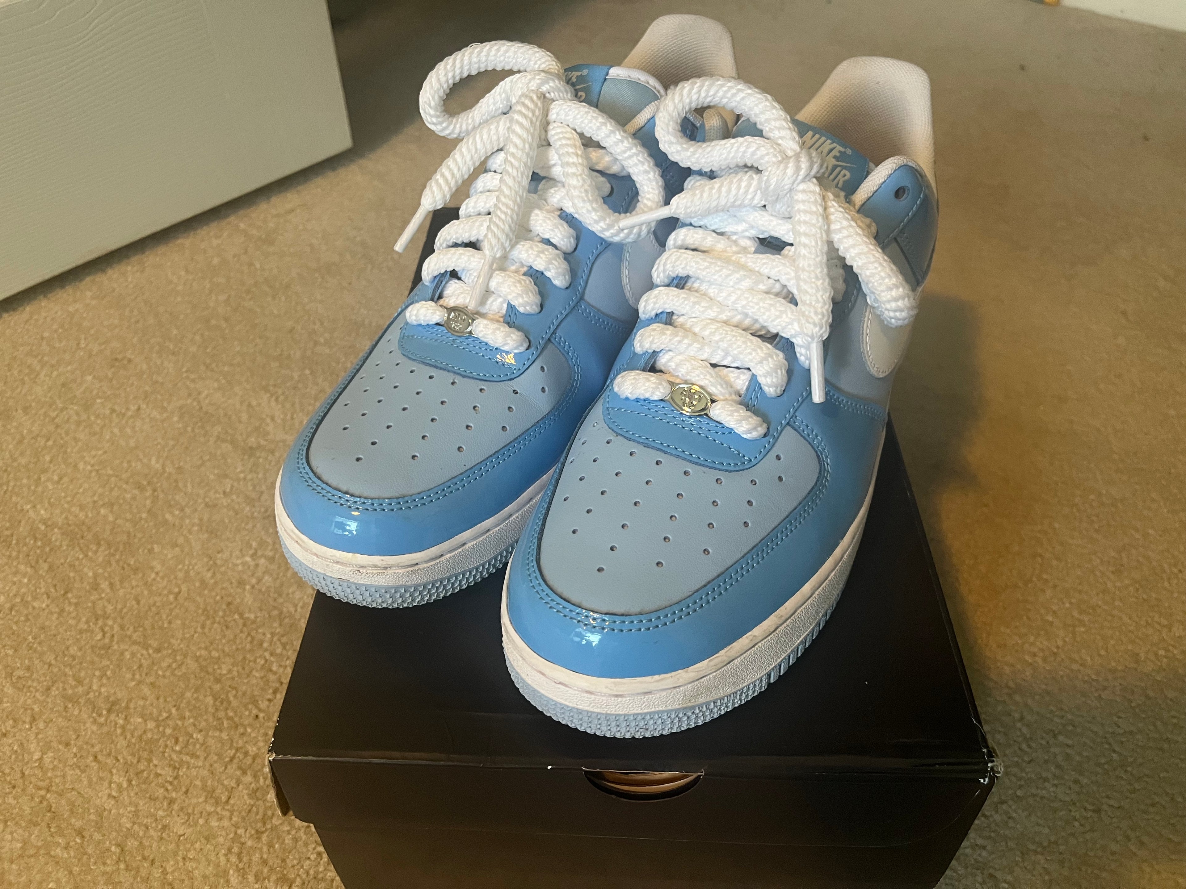 Nike Air Force 1 '07 LV8 'Psychic Blue Patent' NEW