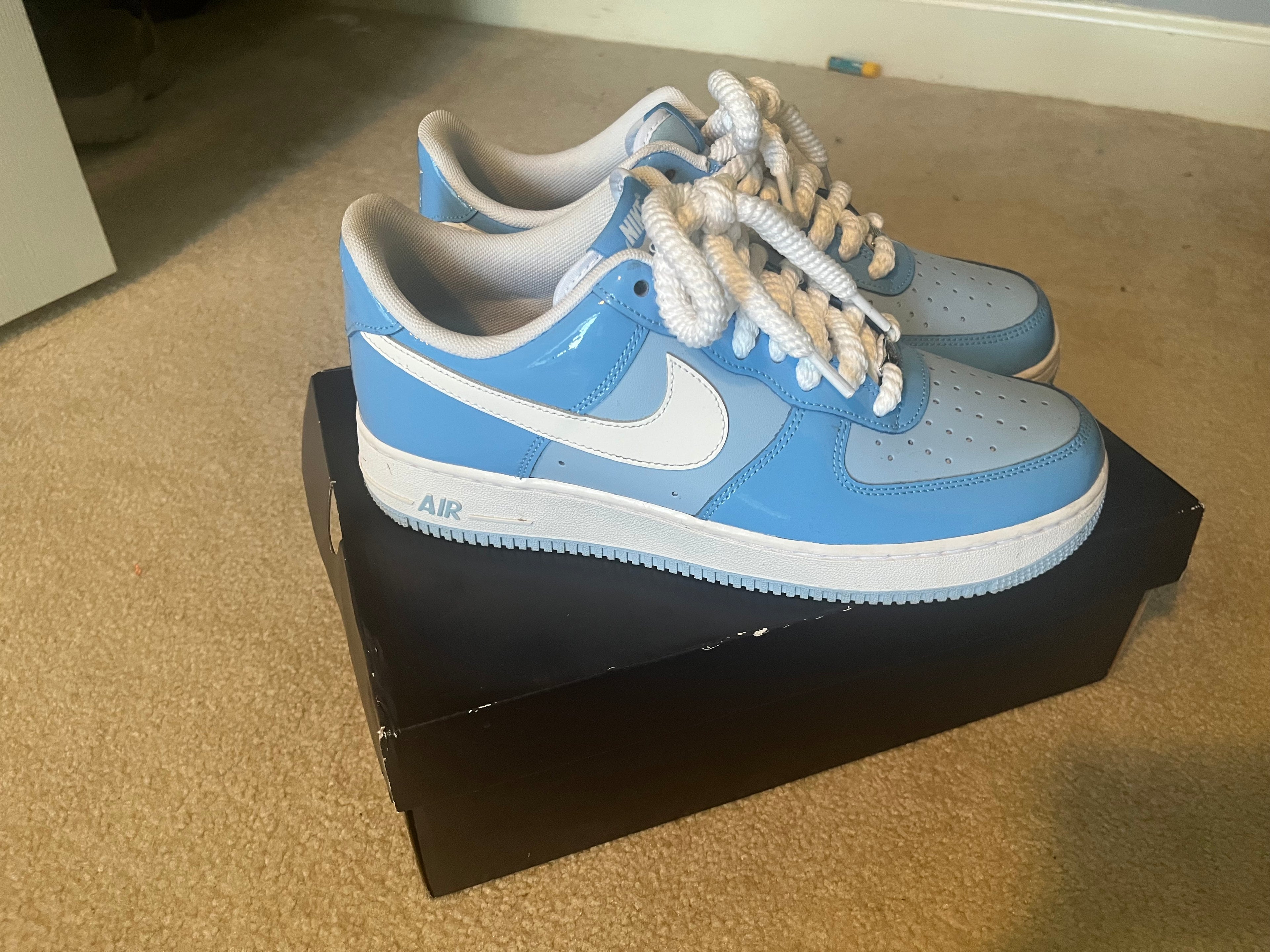 Nike Air Force 1 '07 LV8 'Psychic Blue Patent' NEW