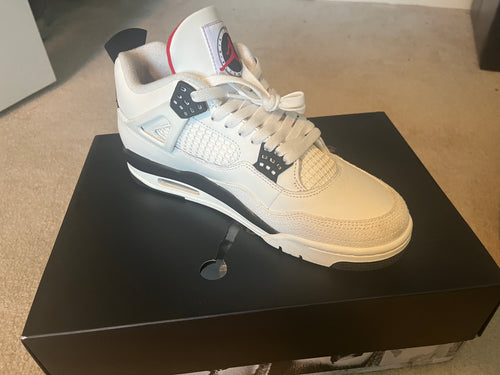 Air Jordan 4 Retro OG FC NEW